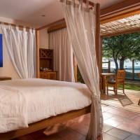 Beachfront Garden Room