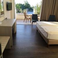 Superior Double Room with Side Sea View - Ground Floor