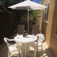 Deluxe One bedroom Apartment with terrace - ground floor