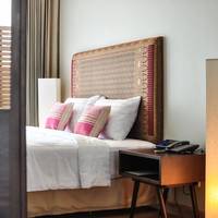 Suite with Pool View