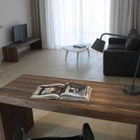 Comfort Suite with Airport Transfer 