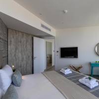 Deluxe Room with Panoramic Inland View