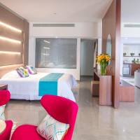 King Suite with Front Sea View