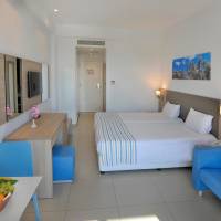 Superior Family Room (2 Adults + 2 Children)