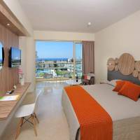 Double or Twin Room with Sea View