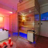 Wellness Room with Private Sauna and Jacuzzi