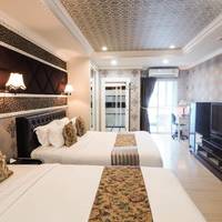 Royal Deluxe Triple Room