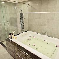 Luxury Two-Bedroom Apartment