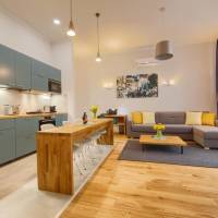 One-Bedroom Apartment with Patio