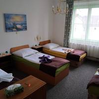 Quadruple Room with Private External Bathroom