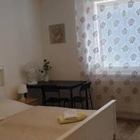 Economy Triple Room with Shared Bathroom