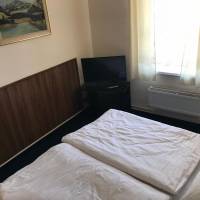 Economy Triple Room