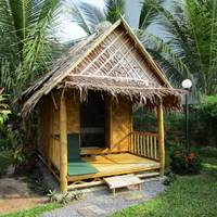 Bungalow with Garden View