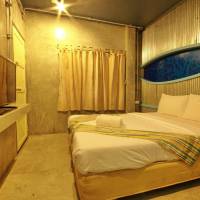 Standard Single Room with Mountain View