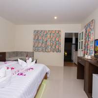 Deluxe Double or Twin Room with Garden View