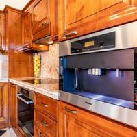 Luxury Apartment (6 Adults)