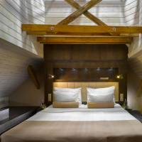 Onyx Tower Suite