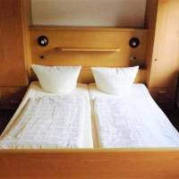 One-Bedroom Apartment - River View 2