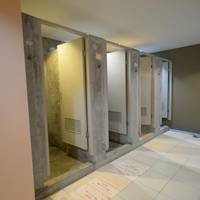 Dormitory Room  with Shared Bathroom (6 Adults)