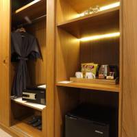 Deluxe Double or Twin Room with Pool Access