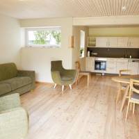 Two-Bedroom Apartment (2-7 Adults) 