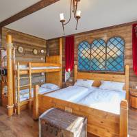 Pirate's Room (1-2 Adults)