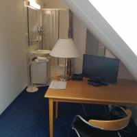 Single Room with Private External Bathroom