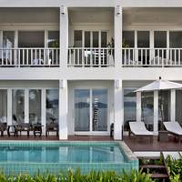 Villa - Beach Front