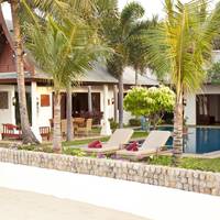 Villa Waterlily - 5 Bedroom Beachfront Villa