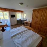 Double Room with Private External Bathroom