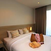 Superior Double Room with Pool Access