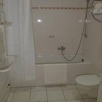 Twin Room with Shower