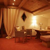Two-Bedroom Apartment (4-5 Adults) - 10