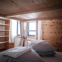 Room No.6