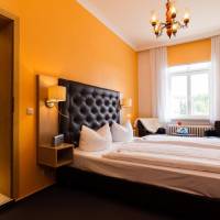 Double Room with Street View