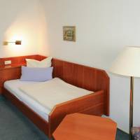 Studio (1 Adult)