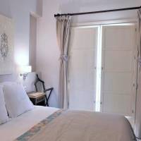 Superior One-Bedroom Apartment