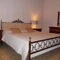 Deluxe Double Room with Shared Bathroom