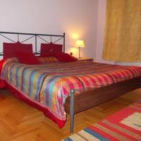 Deluxe Triple Room with Private Bathroom