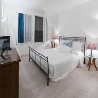 Double Room with Internal Private Bathroom