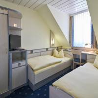 Triple Room - Street View
