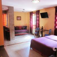 Studio (3 Adults)