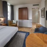 King Guest Room with Cathedral Dom View