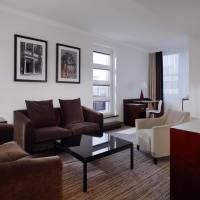 One-Bedroom King Suite - Terrace Level