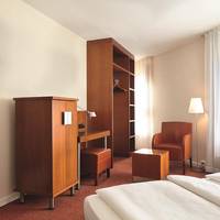 Commander with Harbour View - Double Room