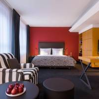Junior King Suite with Kitchenette