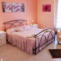 Quadruple Room with Private External Bathroom