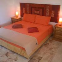 Quadruple Room with Private Bathroom