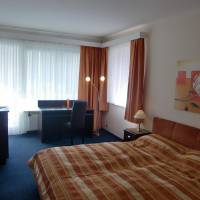 Triple Room with Mountain View