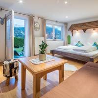 Apartment with Mountain View
